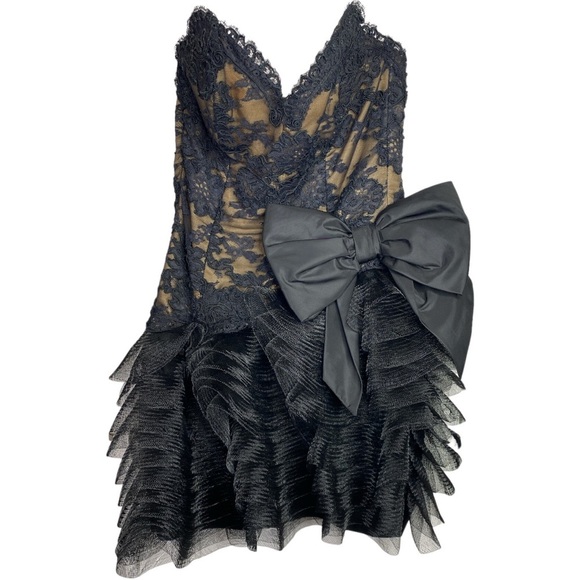 Victor Costa Dresses & Skirts - Vintage 1980's Victor Costa I. Magnin Strapless Lace and Tulle Dress Size: 6